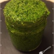 Rucolapesto - 5 Minuten Pesto - einfach und schnell zubereitet